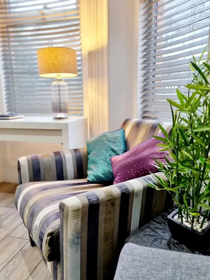 Victorian Beach Retreat with Patio and Parking Bournemouth Apartment